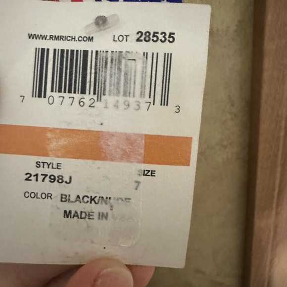 Black light and light pink lace dress - Picture 5 of 5